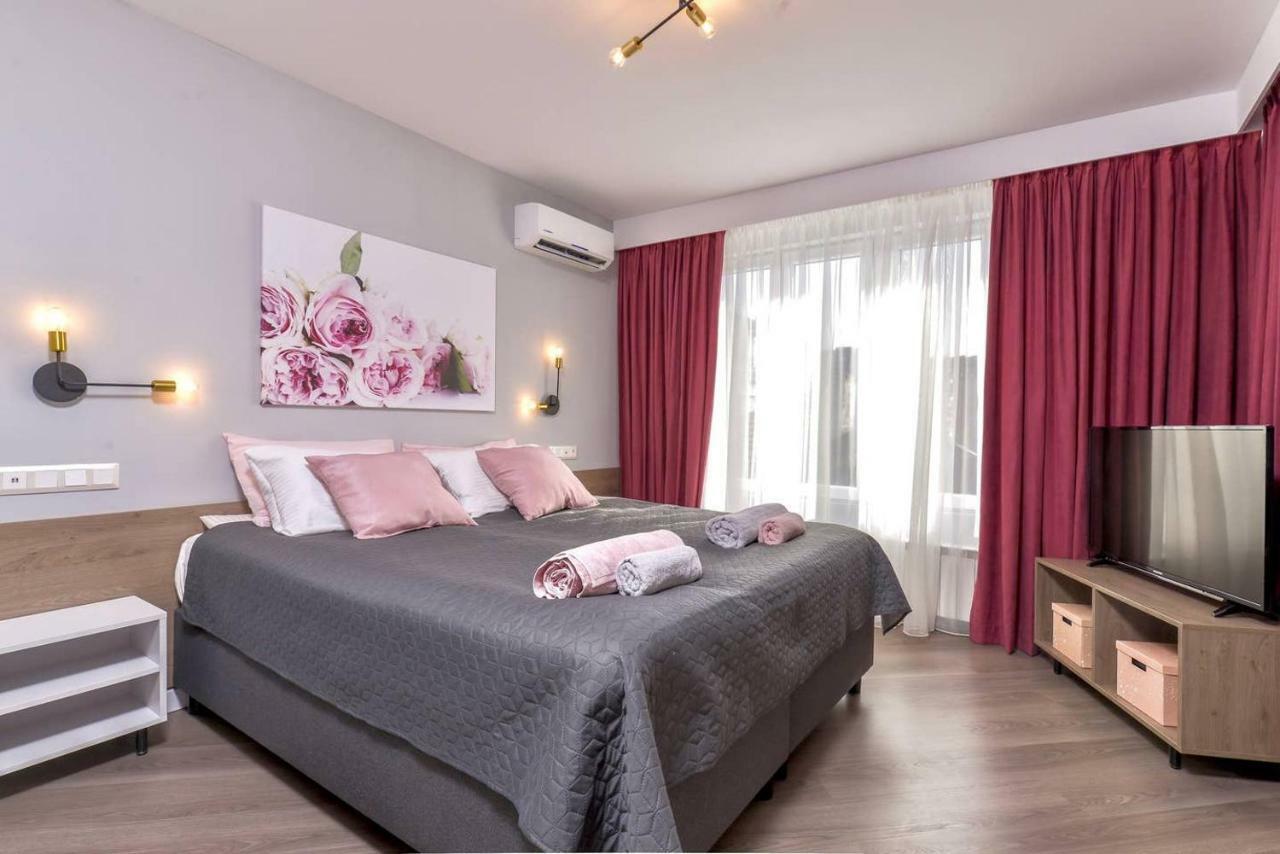 Rosé One Bedroom Designer In Centre Appartamento *