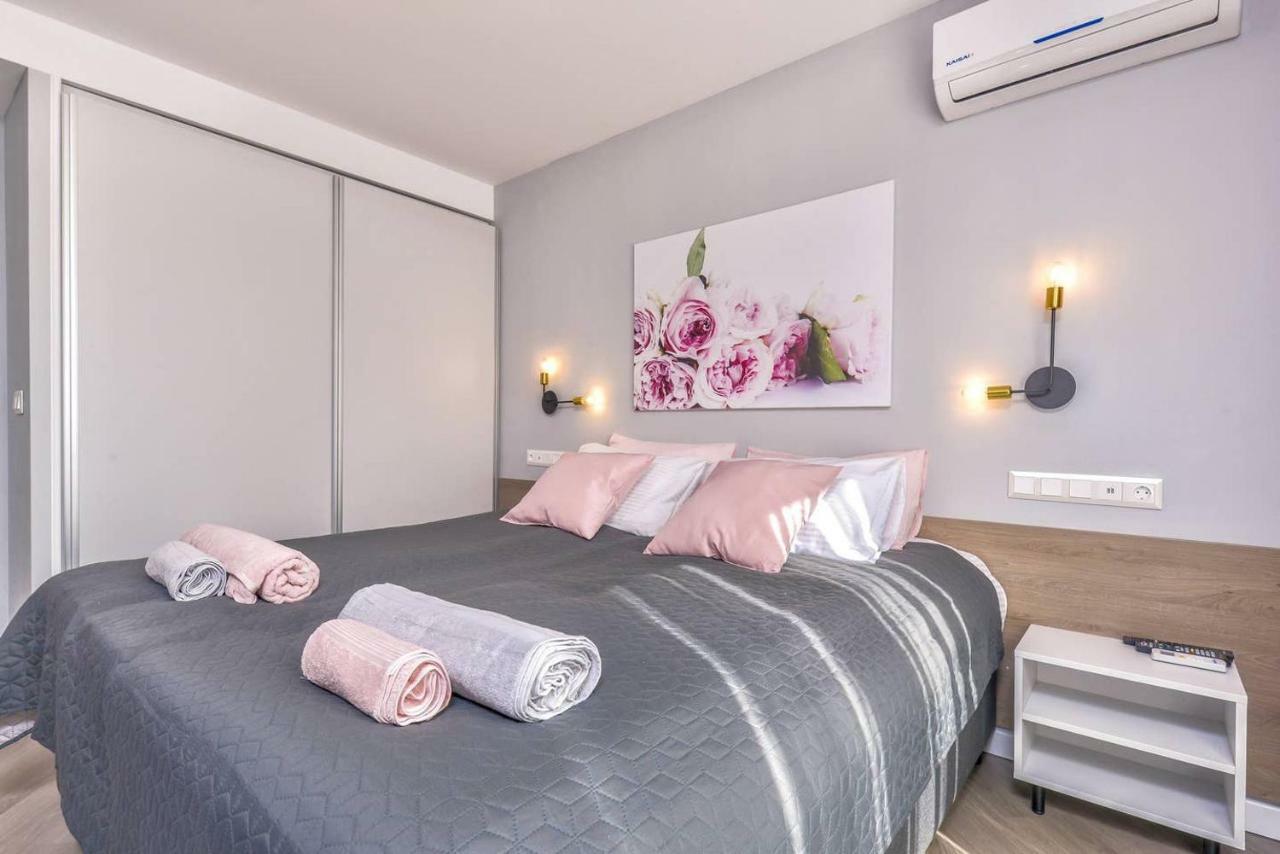 Rosé One Bedroom Designer In Centre Sofia