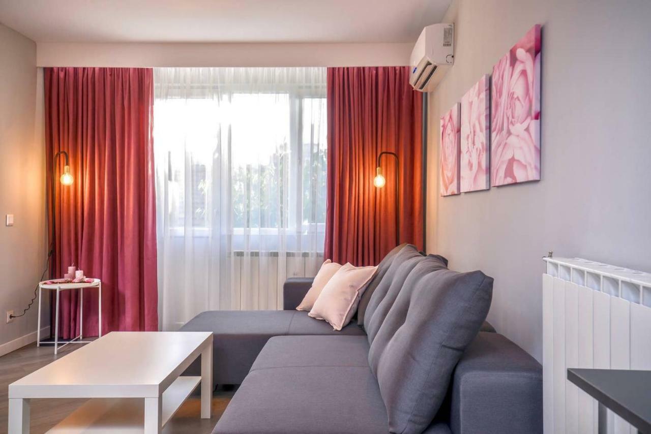 Appartamento Rosé One Bedroom Designer In Centre *